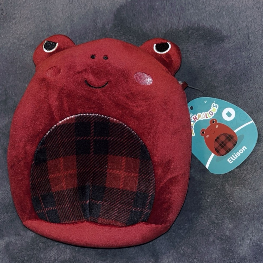 Ellison Squishmallow
